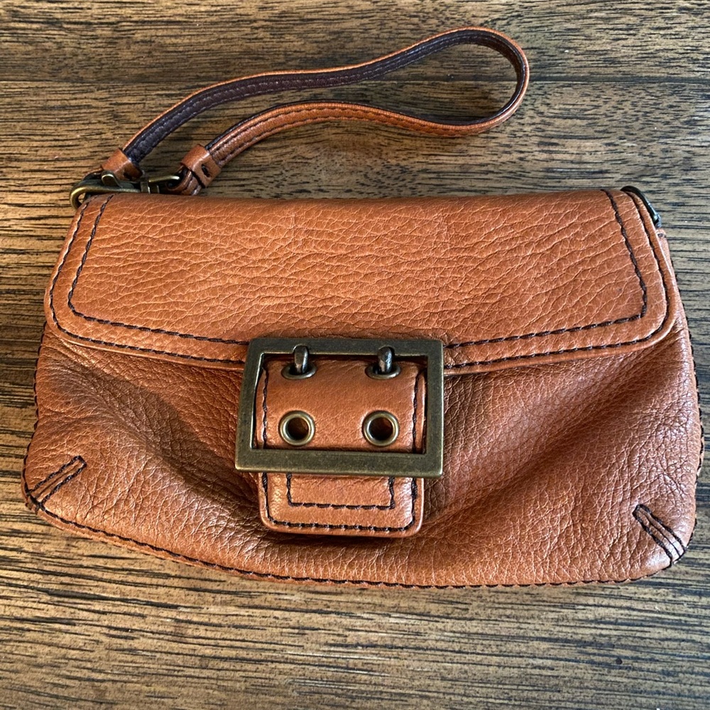 BANANA REPUBLIC Pebbled Leather Tan Wristlet